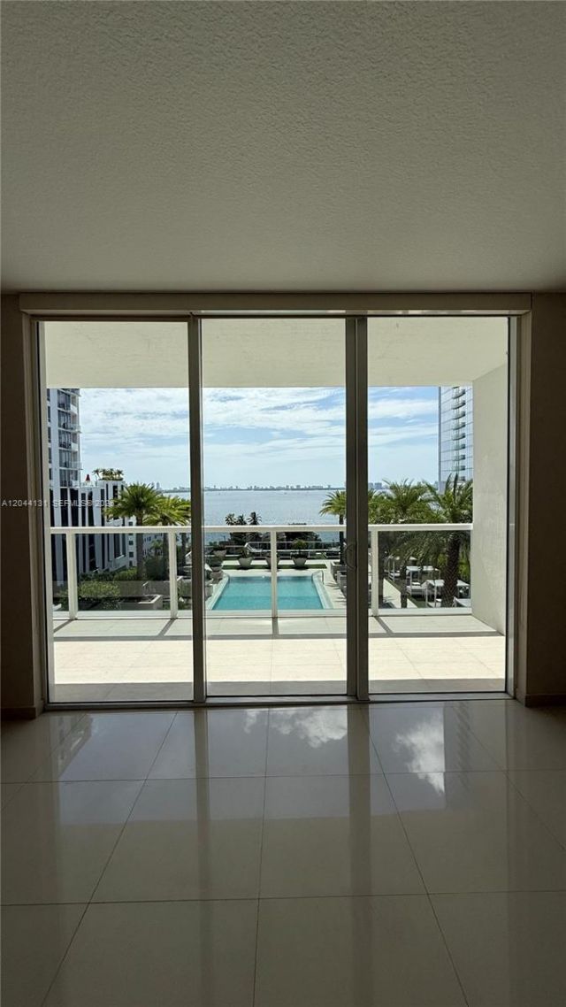 600 NE 27th St , Unit 802, Miami, FL 33137 Photo