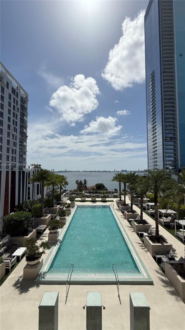 600 NE 27th St , Unit 802, Miami, FL 33137 Photo