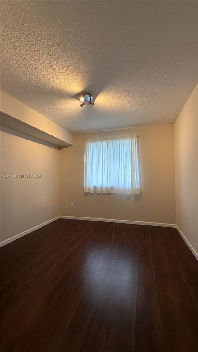 600 NE 27th St , Unit 802, Miami, FL 33137 Photo