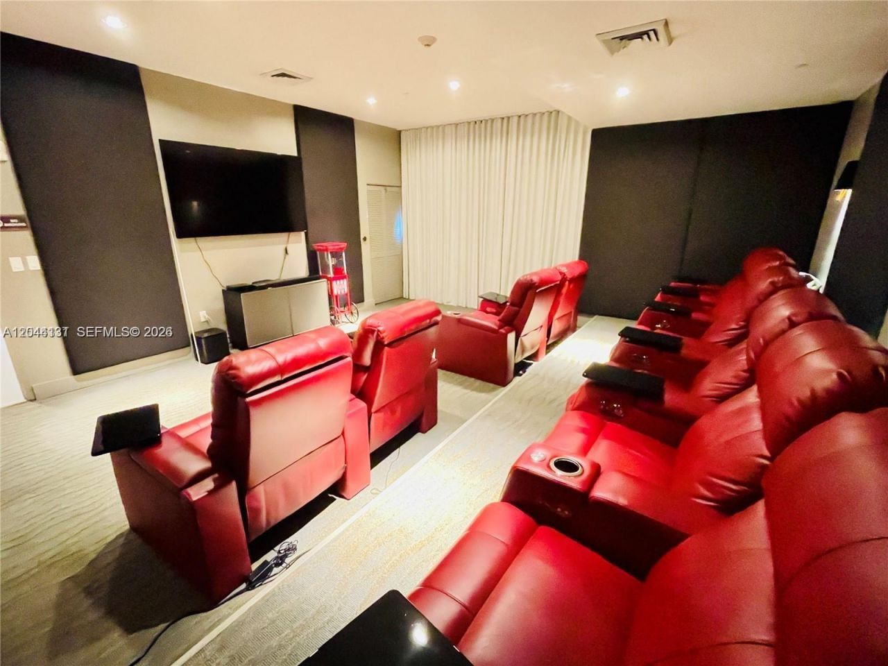 600 NE 27th St , Unit 802, Miami, FL 33137 Photo