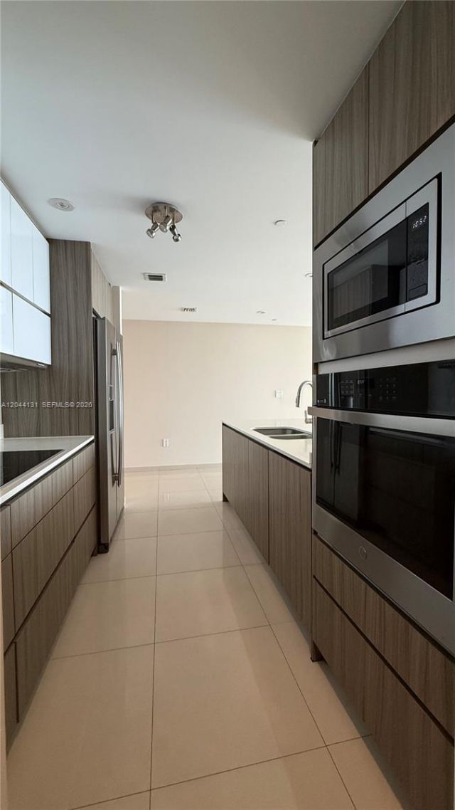 600 NE 27th St , Unit 802, Miami, FL 33137 Photo