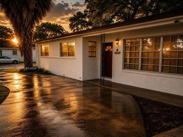 2450 NW 168th St , Unit 2450, Miami Gardens, FL 33056