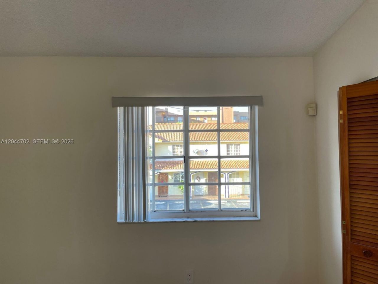 10101 W Okeechobee Rd , Unit 5202, Hialeah Gardens, FL 33016 Photo