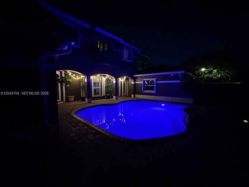 9026 SW 160th Ter , Palmetto Bay, FL 33157 Photo