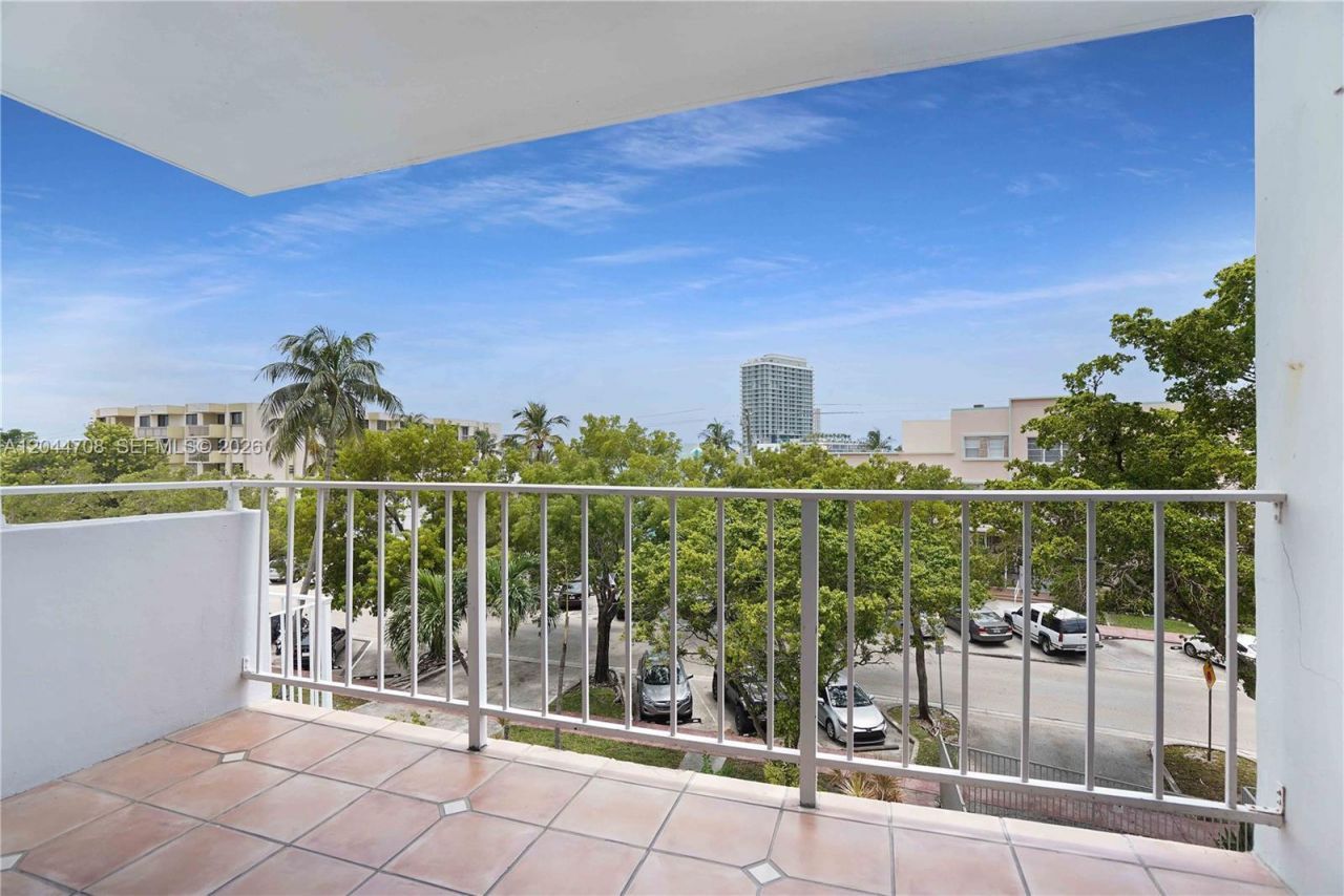 6900 Bay Dr , Unit 3H, Miami Beach, FL 33141 Photo