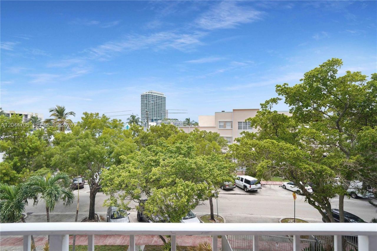 6900 Bay Dr , Unit 3H, Miami Beach, FL 33141 Photo