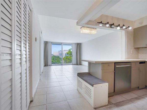 6900 Bay Dr , Unit 3H, Miami Beach, FL 33141