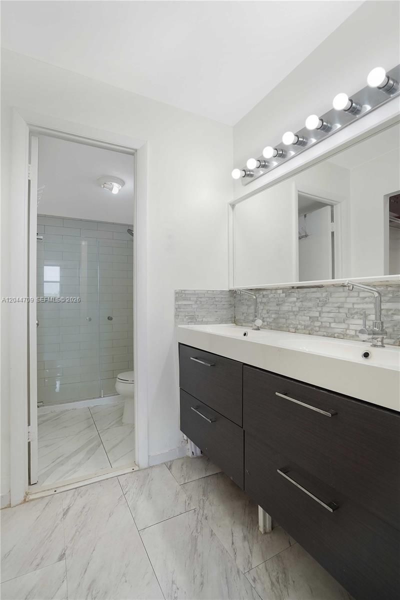 6900 Bay Dr, Unit 3H, Miami Beach, FL 33141 Photo
