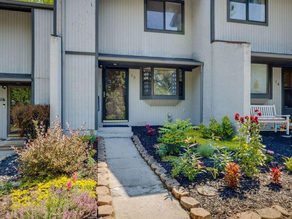 2420 Volunteer Parkway, Unit Apt 15, Bristol, TN 37620