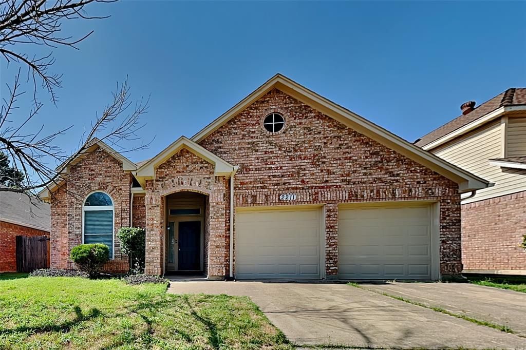 2211 Reverchon Drive, Arlington, TX 76017 Main Photo