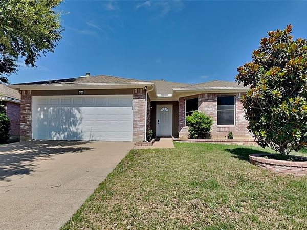 6017 Bronze River Road, Fort Worth, TX 76179