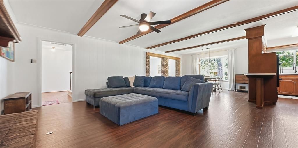 2122 Castleford Lane, Garland, TX 75040 Main Photo