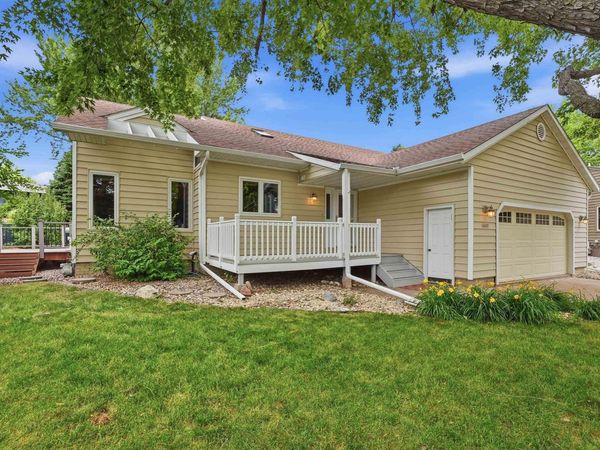 4600 Quail Run Ave, Sioux Falls, SD 57105