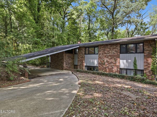 114 Balboa Circle, Oak Ridge, TN 37830