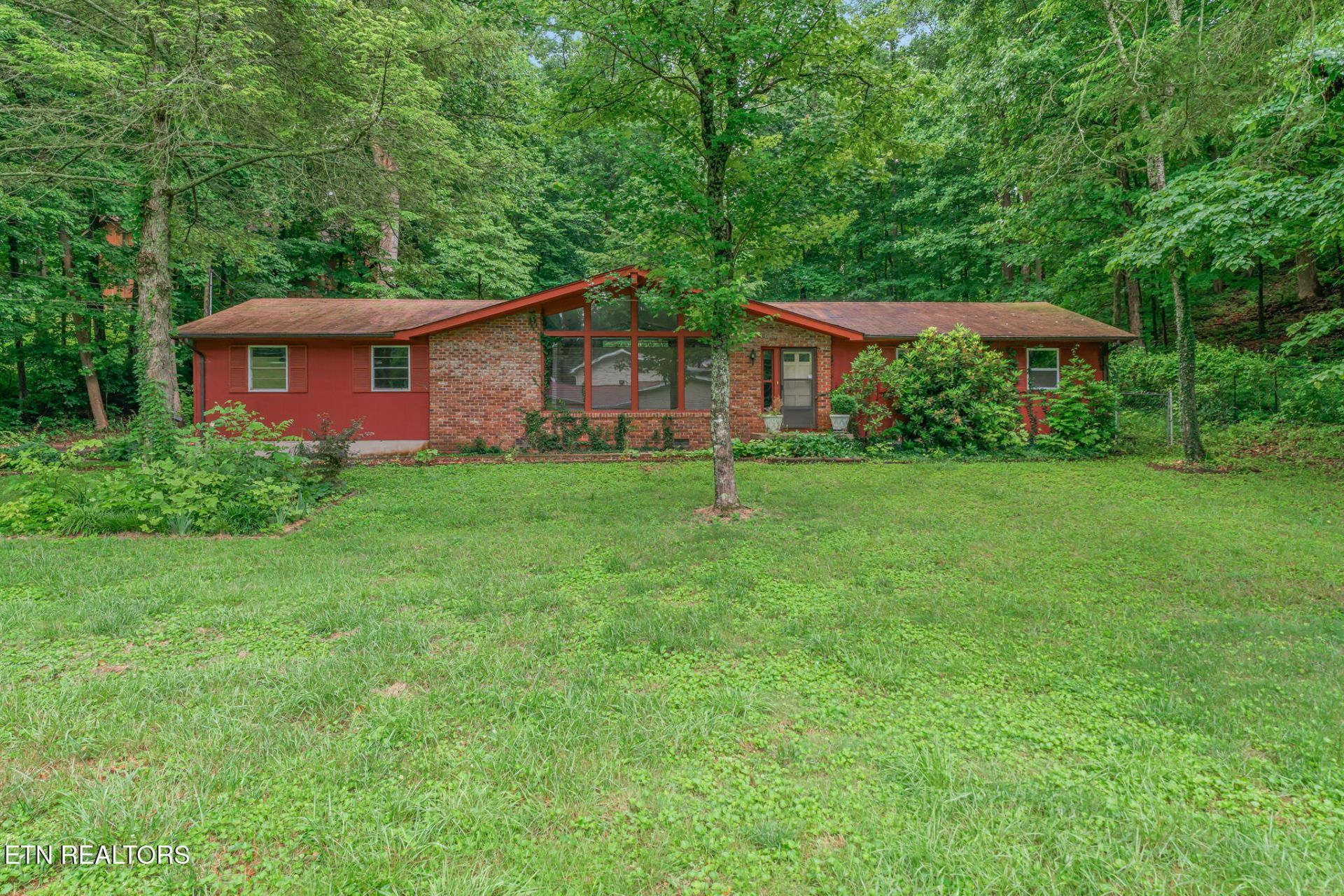 1625 Arrow Wood Rd, Knoxville, TN 37919 Main Photo