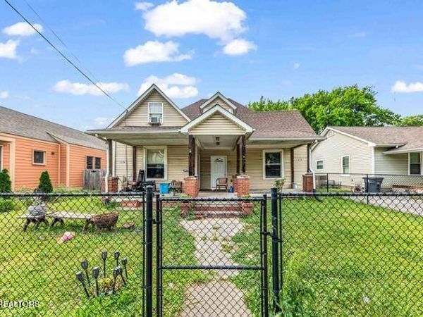 123 E Springdale Ave, Knoxville, TN 37917