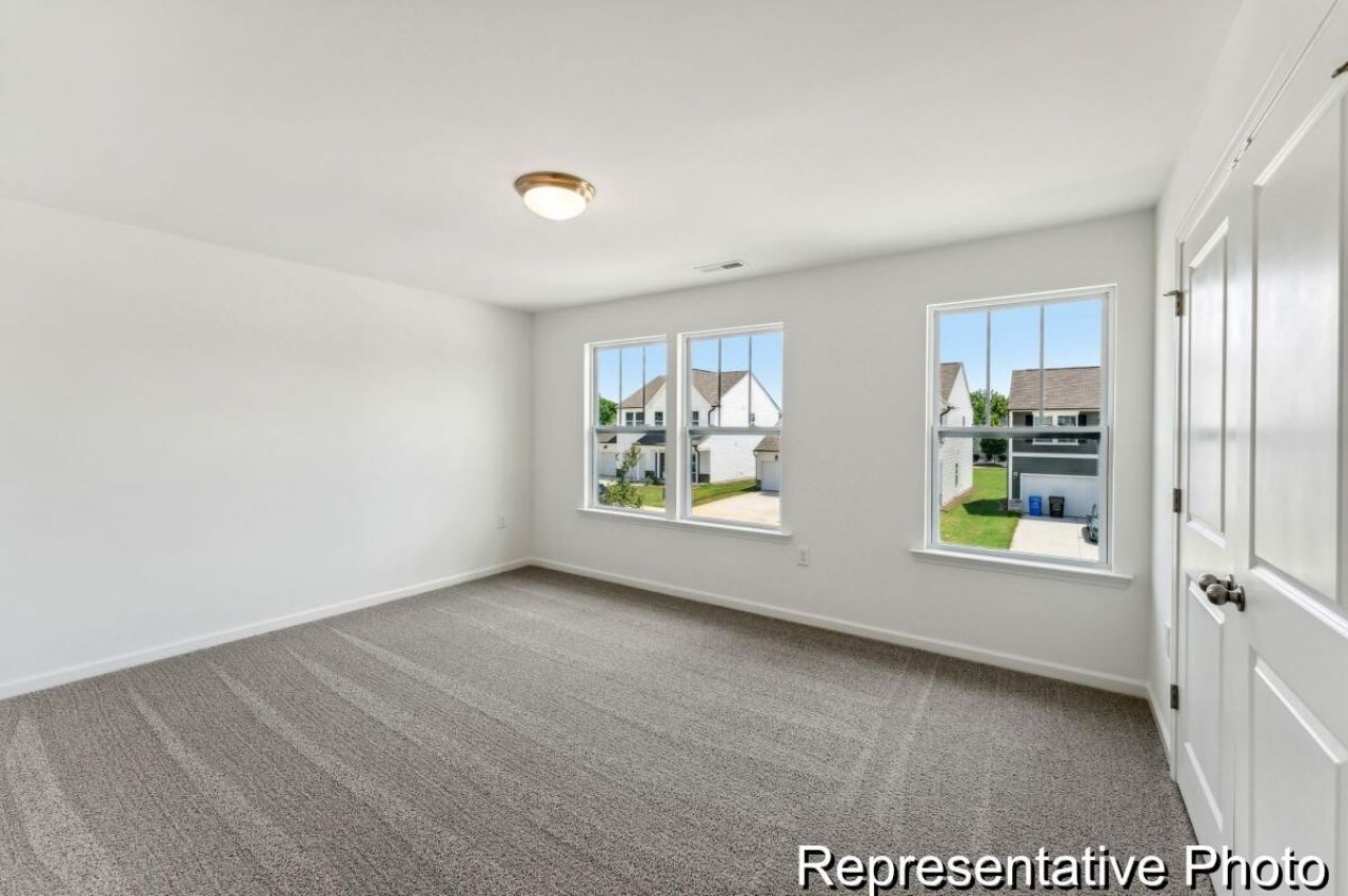 1028 House Finch Avenue Photo 12