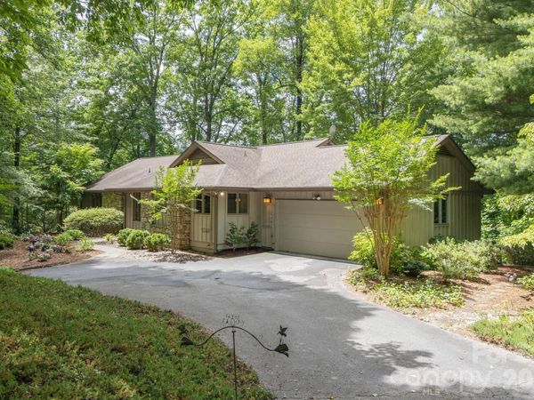 117 Tarnhill Drive , Flat Rock, NC 28731