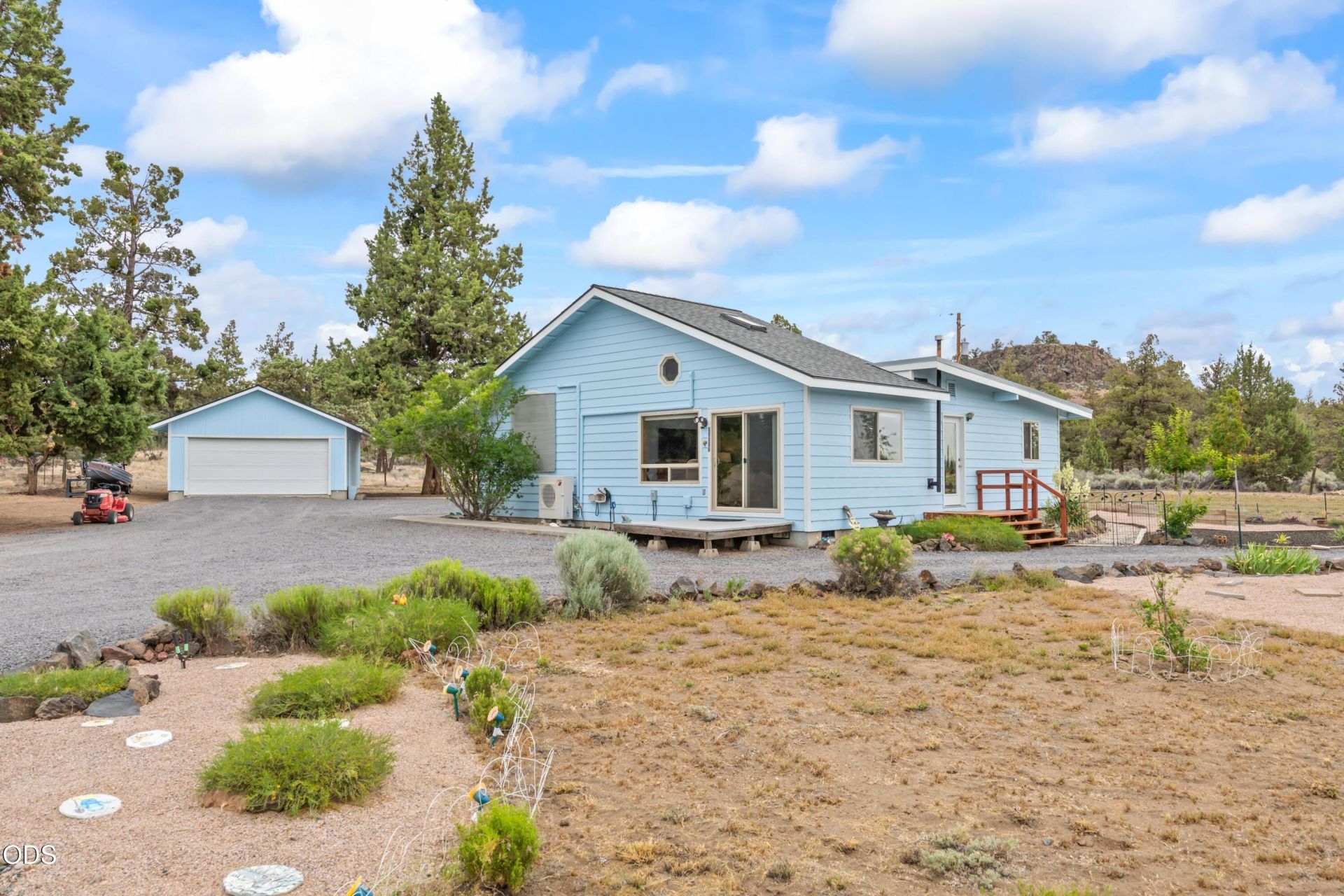65230 94th Street, Bend, OR 97703 Main Photo