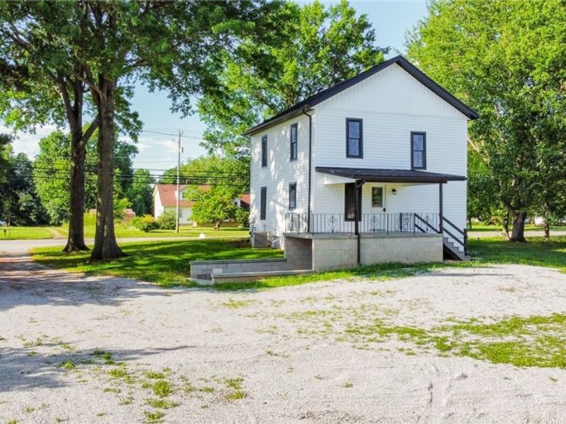 7437 E Lincoln Way, Apple Creek, OH 44606 Photo 3