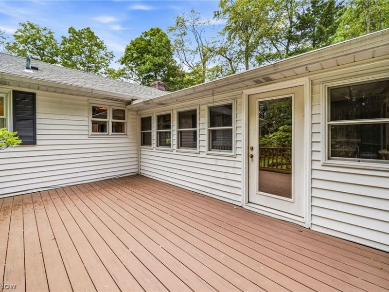 11565 Wilbert Road, Chardon, OH 44024 Photo 4
