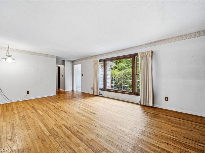 11565 Wilbert Road, Chardon, OH 44024 Photo 5