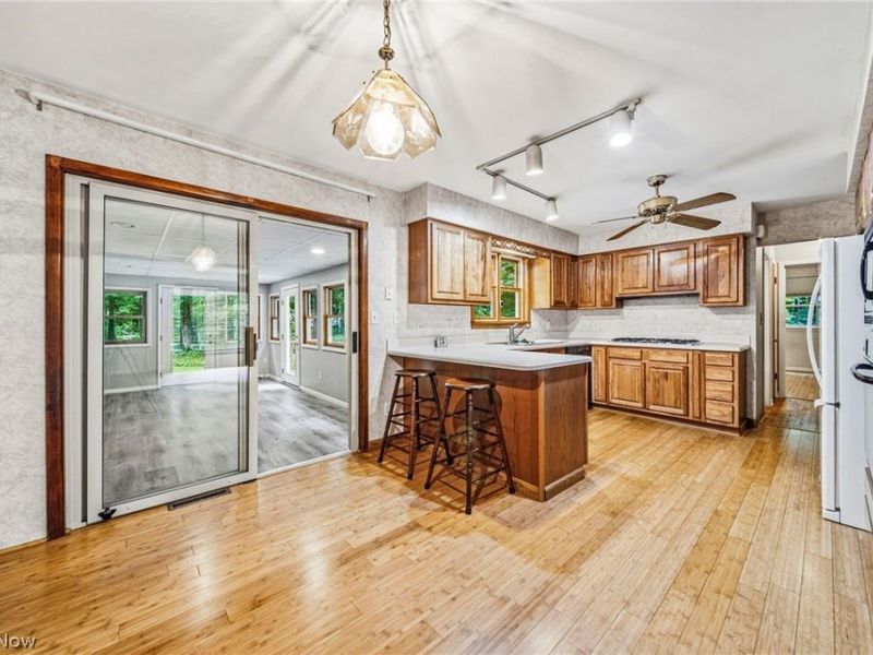11565 Wilbert Road, Chardon, OH 44024 Photo 8