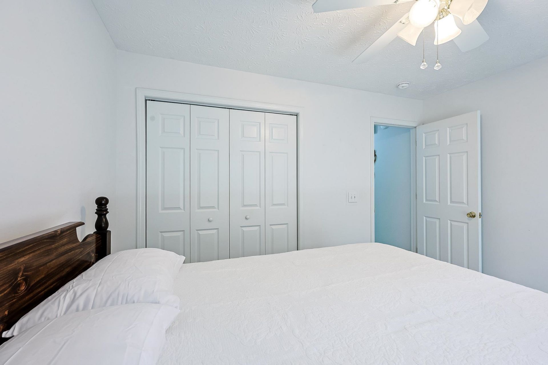 2032 Hawksmoor Dr. Photo 19