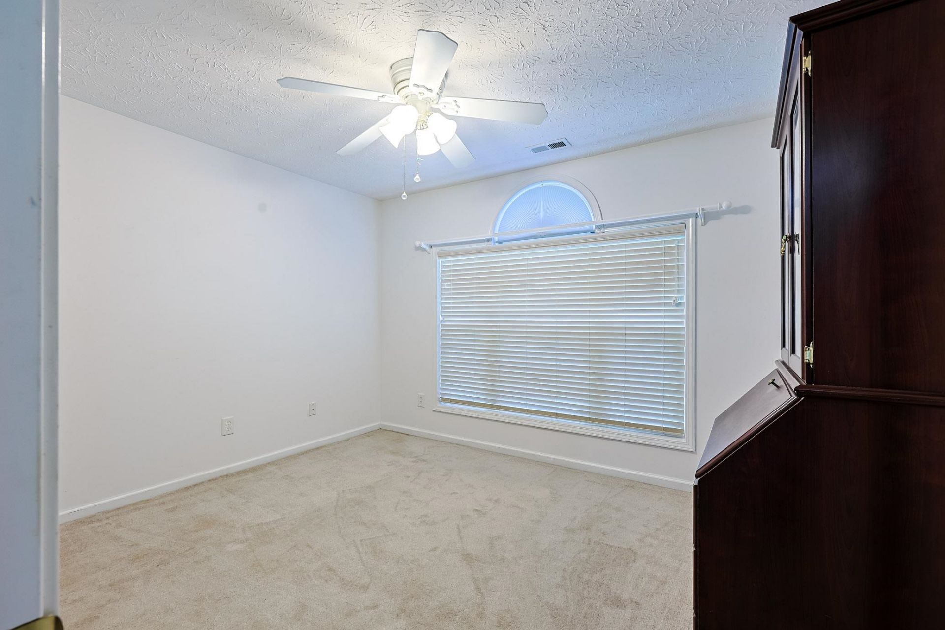 2032 Hawksmoor Dr. Photo 20