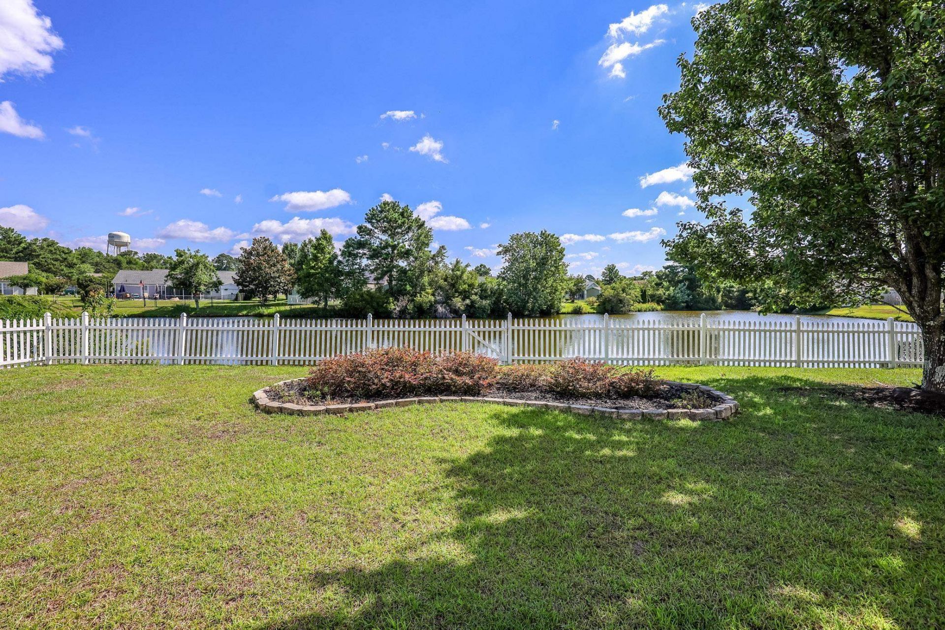 2032 Hawksmoor Dr. Photo 27