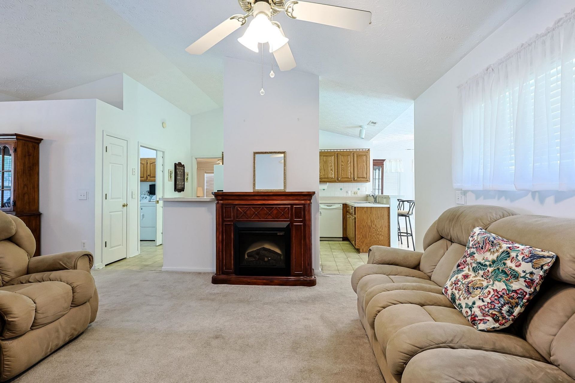 2032 Hawksmoor Dr. Photo 3
