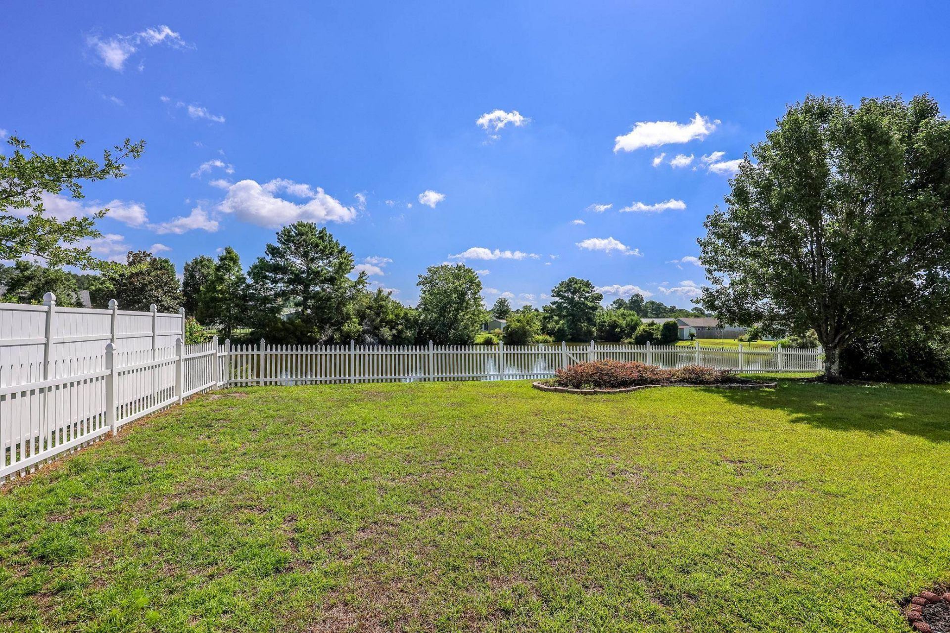 2032 Hawksmoor Dr. Photo 32