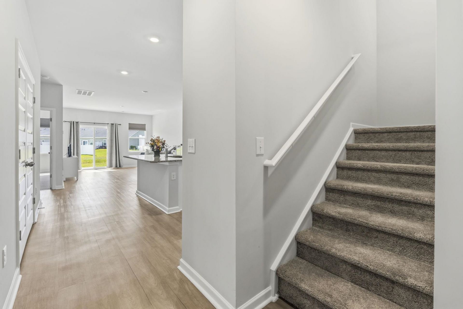 8032 Forest Edge Dr. Photo 25