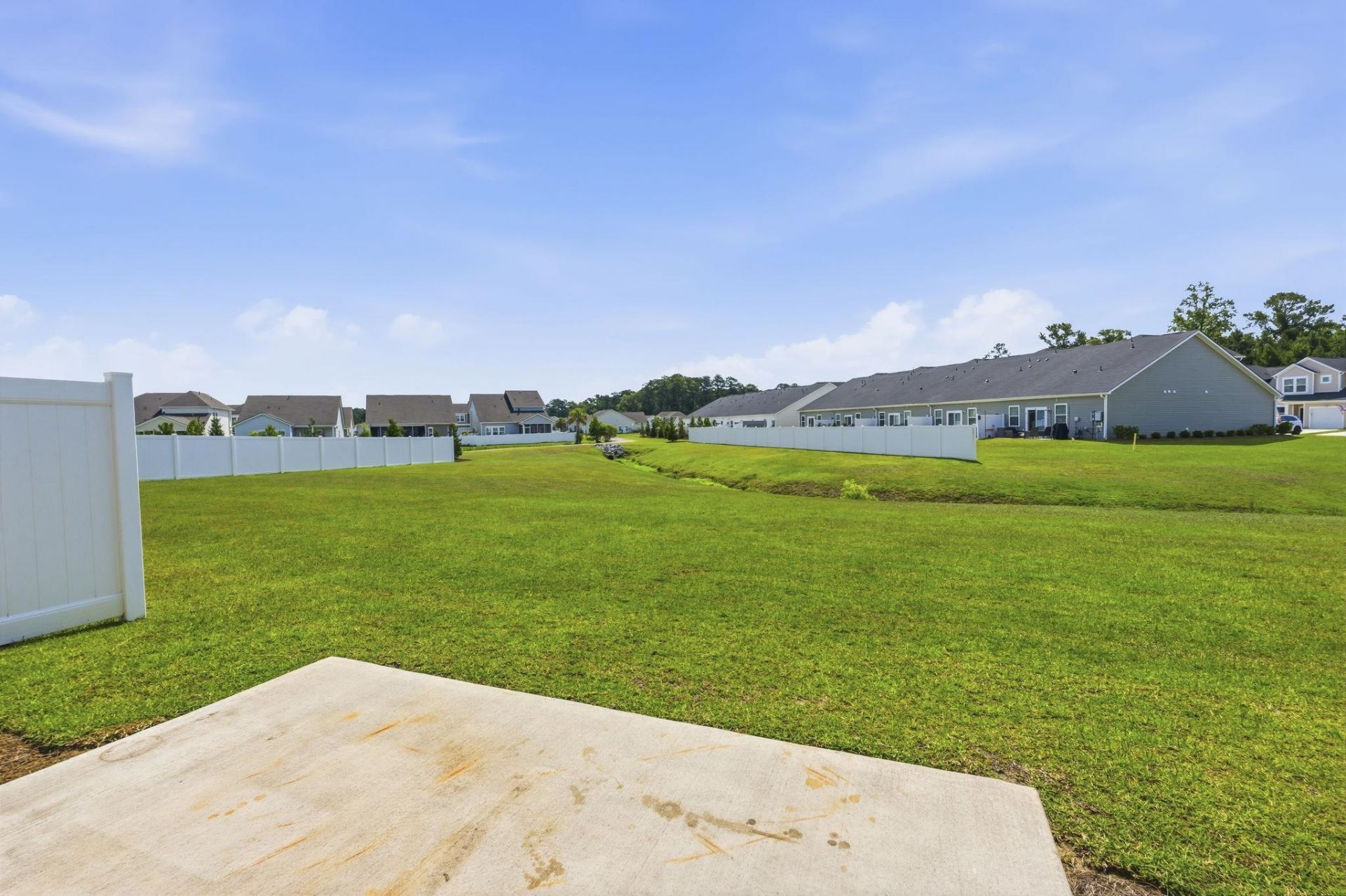 8032 Forest Edge Dr. Photo 31