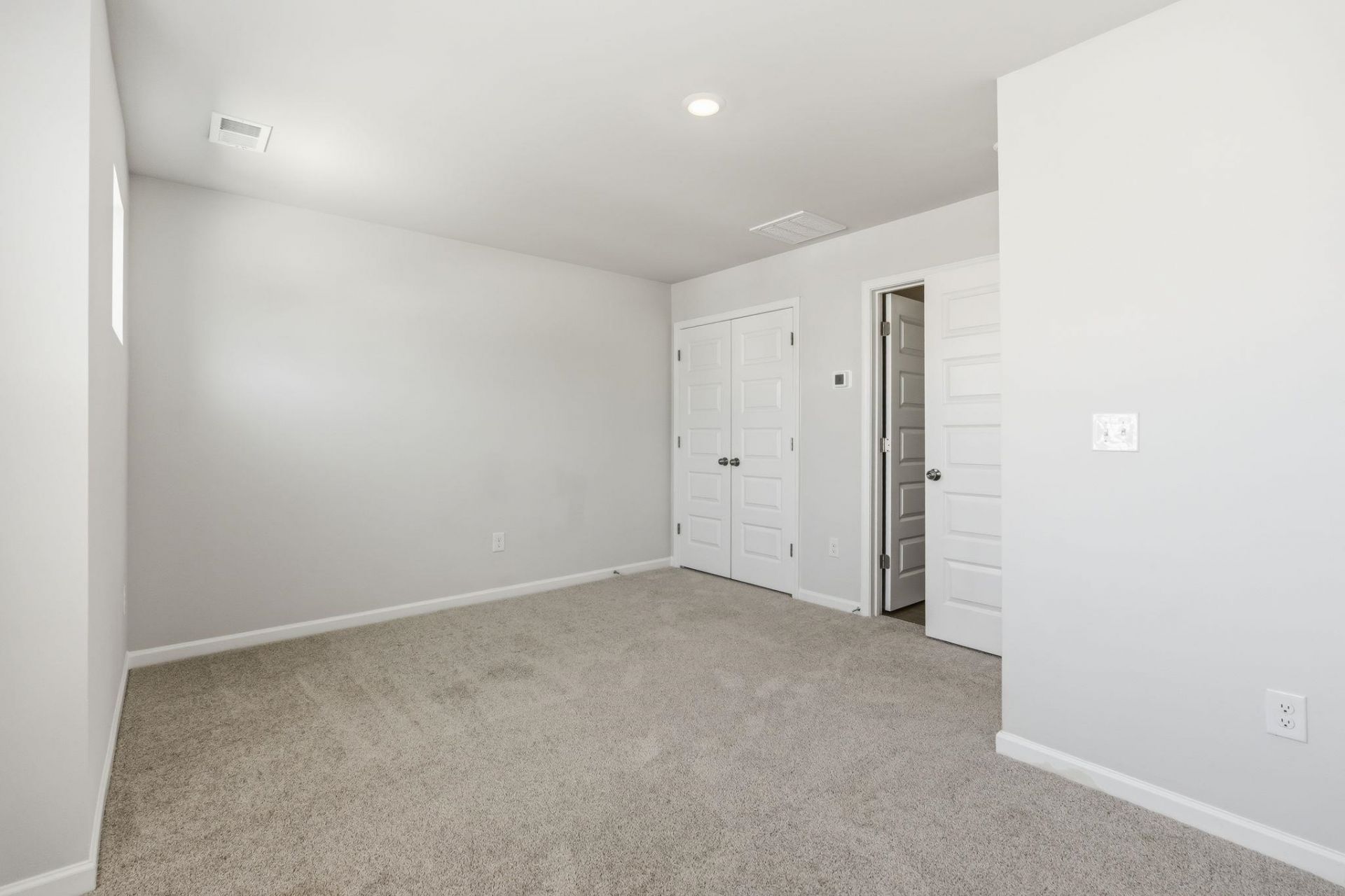 8032 Forest Edge Dr. Photo 36