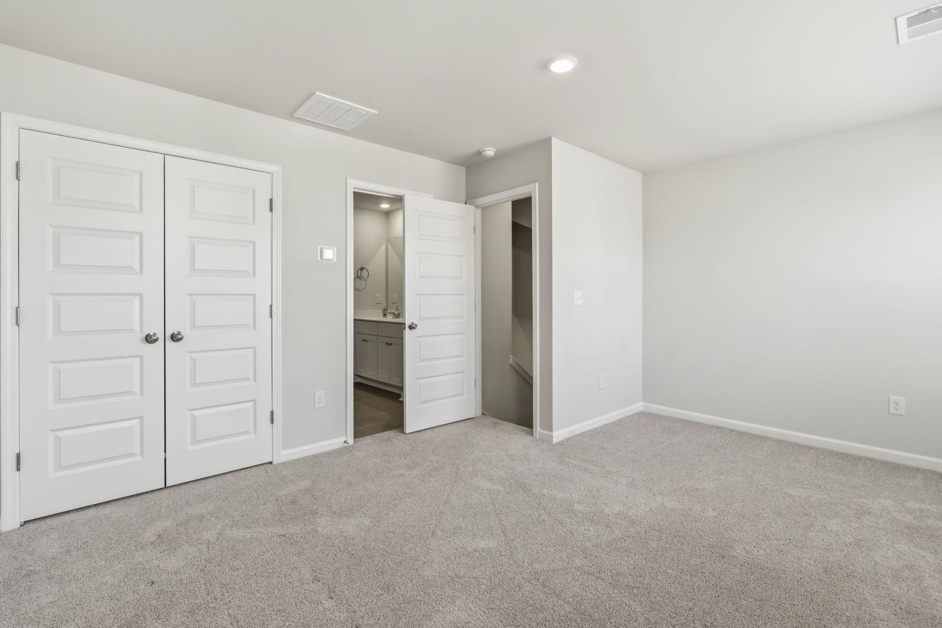 8032 Forest Edge Dr. Photo 37