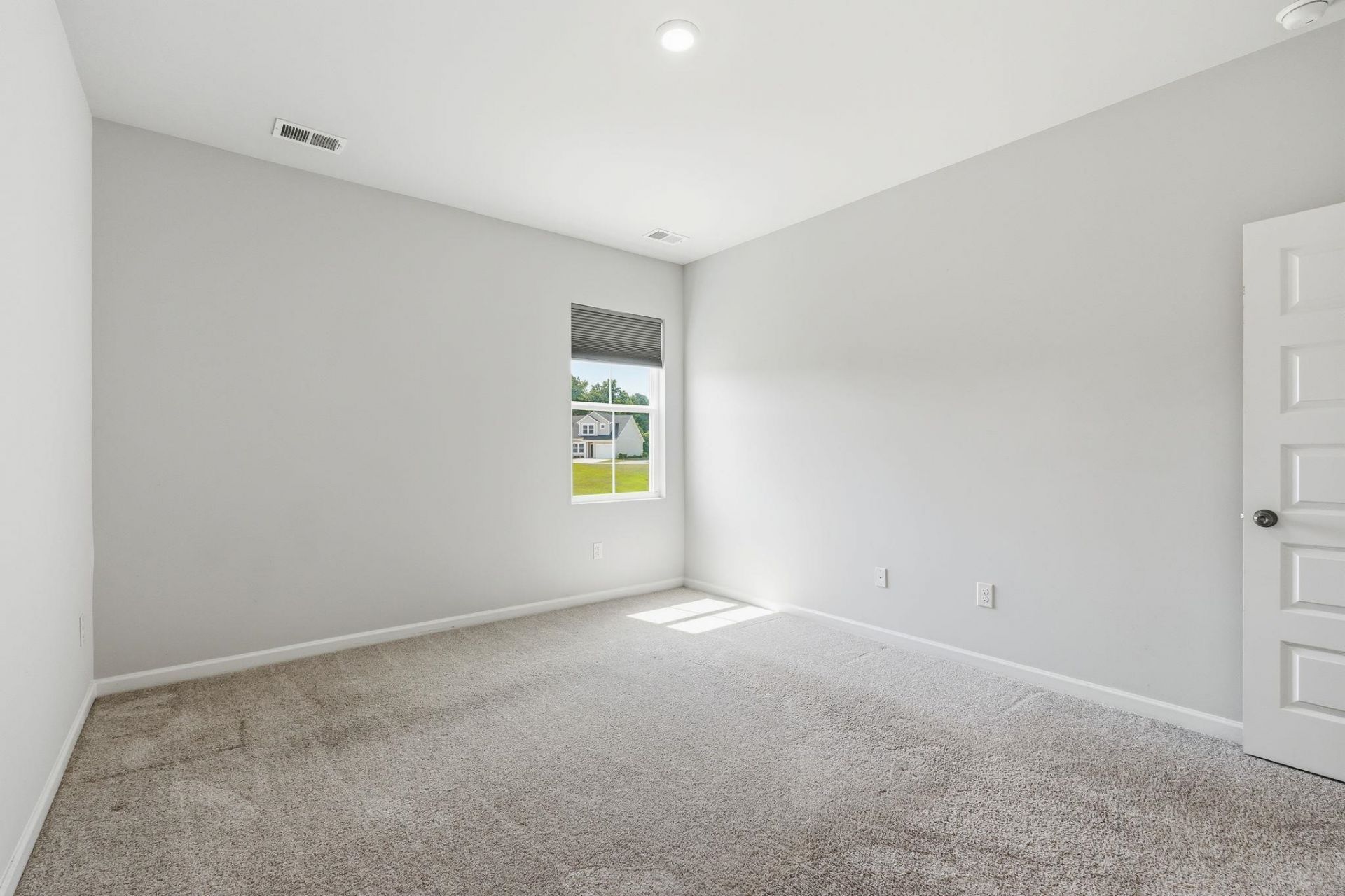 8032 Forest Edge Dr. Photo 40