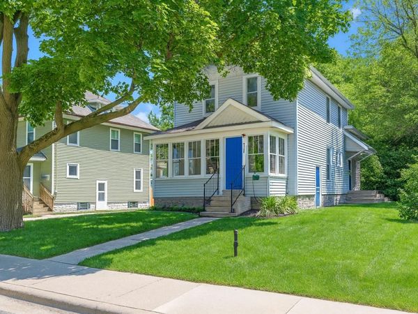 1517 James Street, Kalamazoo, MI 49001