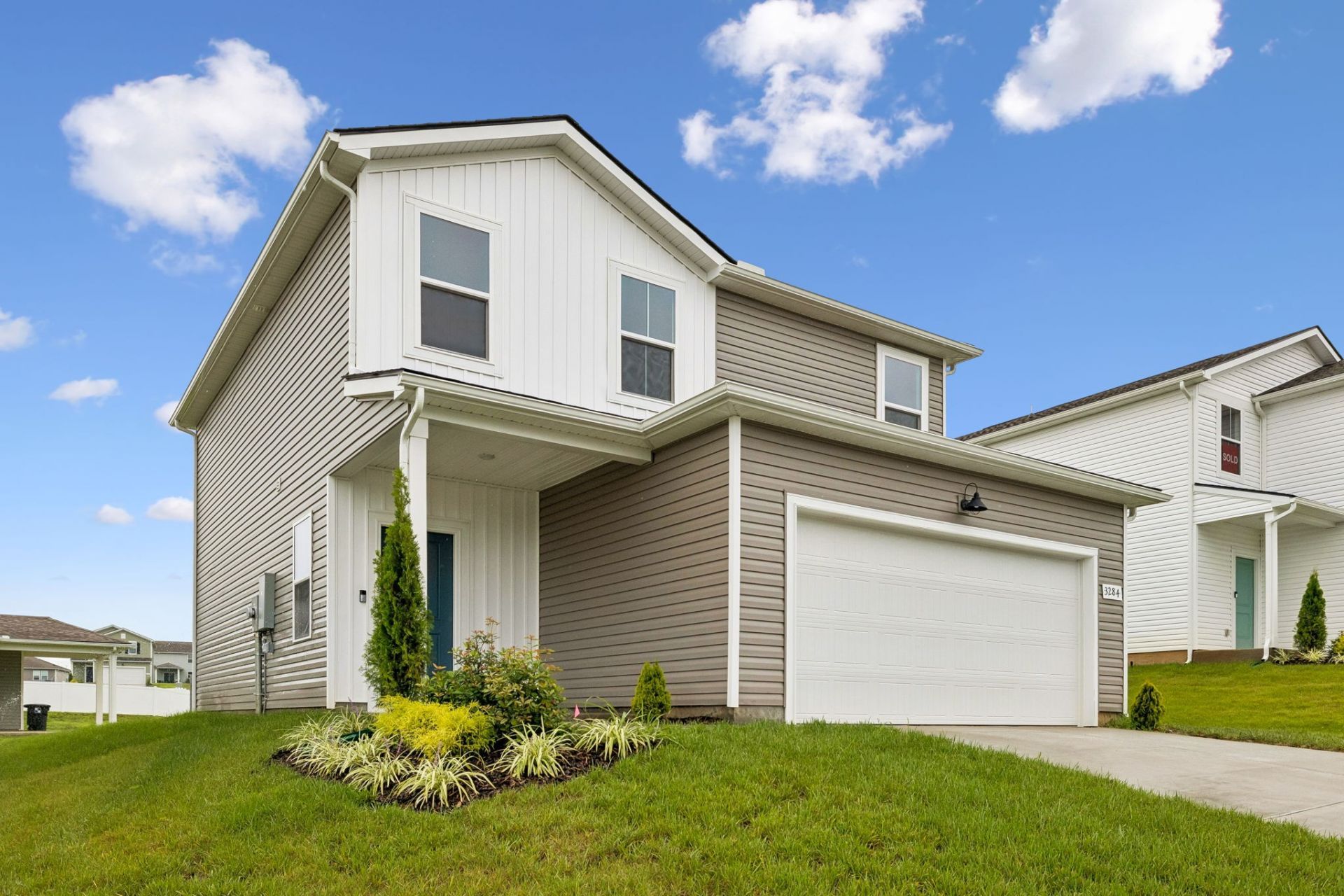 3284 Barrel Oak Pass, Columbia, TN 38401 Main Photo