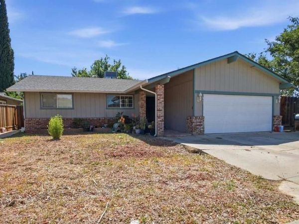 534 Lola Lane, Patterson, CA 95363