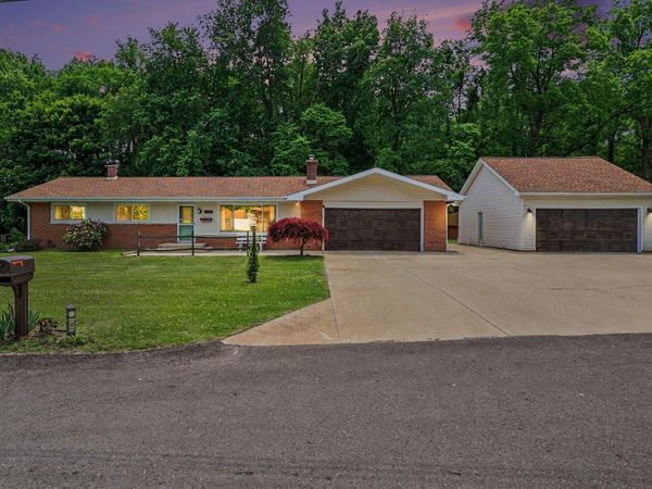 15 Enlow Court, Battle Creek, MI 49015