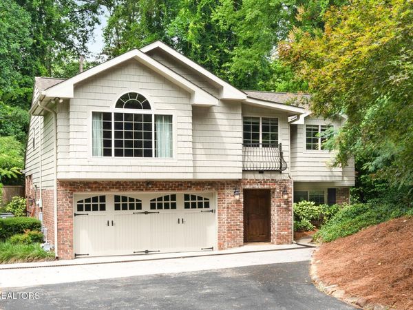 561 Noelton Drive, Knoxville, TN 37919