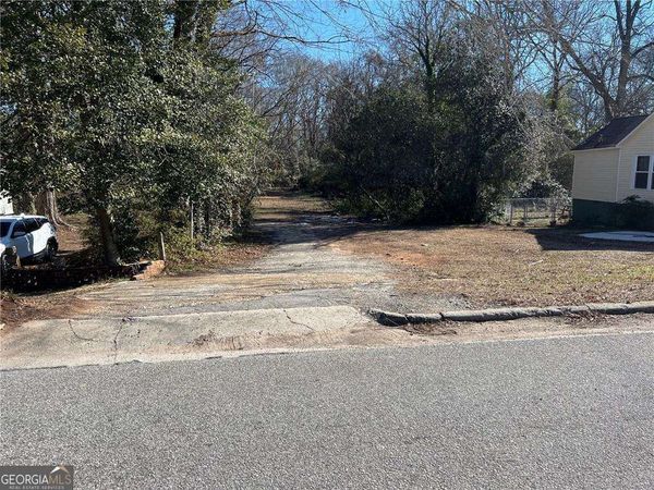 14 Hamilton Bohannon Drive, Newnan, GA 30263