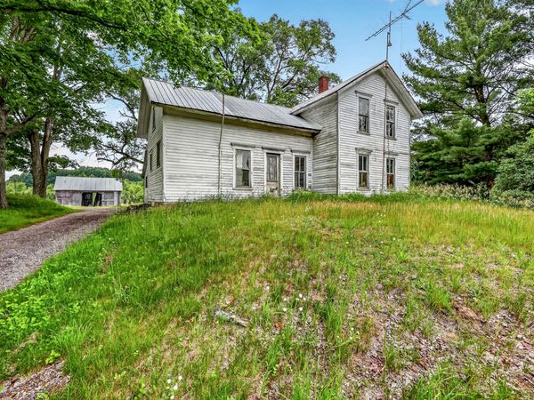 1085 S 96th Avenue, Shelby, MI 49455
