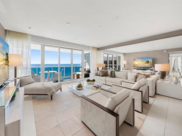 102 24th St , Unit PH-1718, Miami Beach, FL 33139