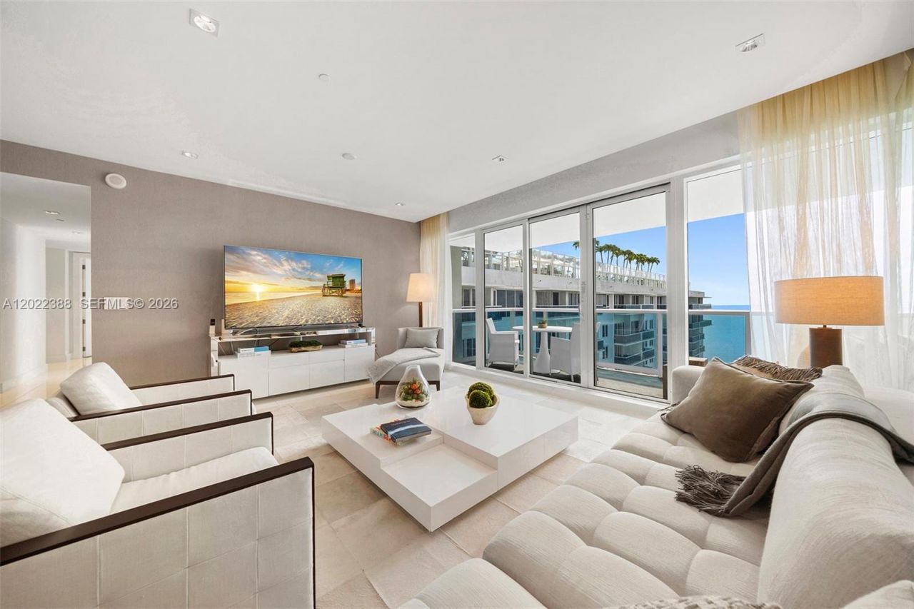 102 24th St , Unit PH-1718, Miami Beach, FL 33139 Photo