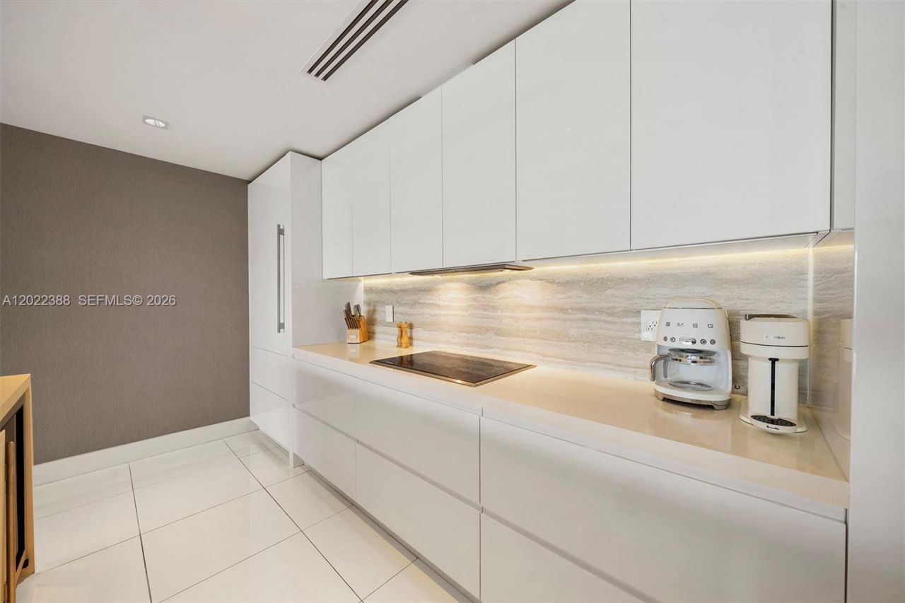 102 24th St , Unit PH-1718, Miami Beach, FL 33139 Photo