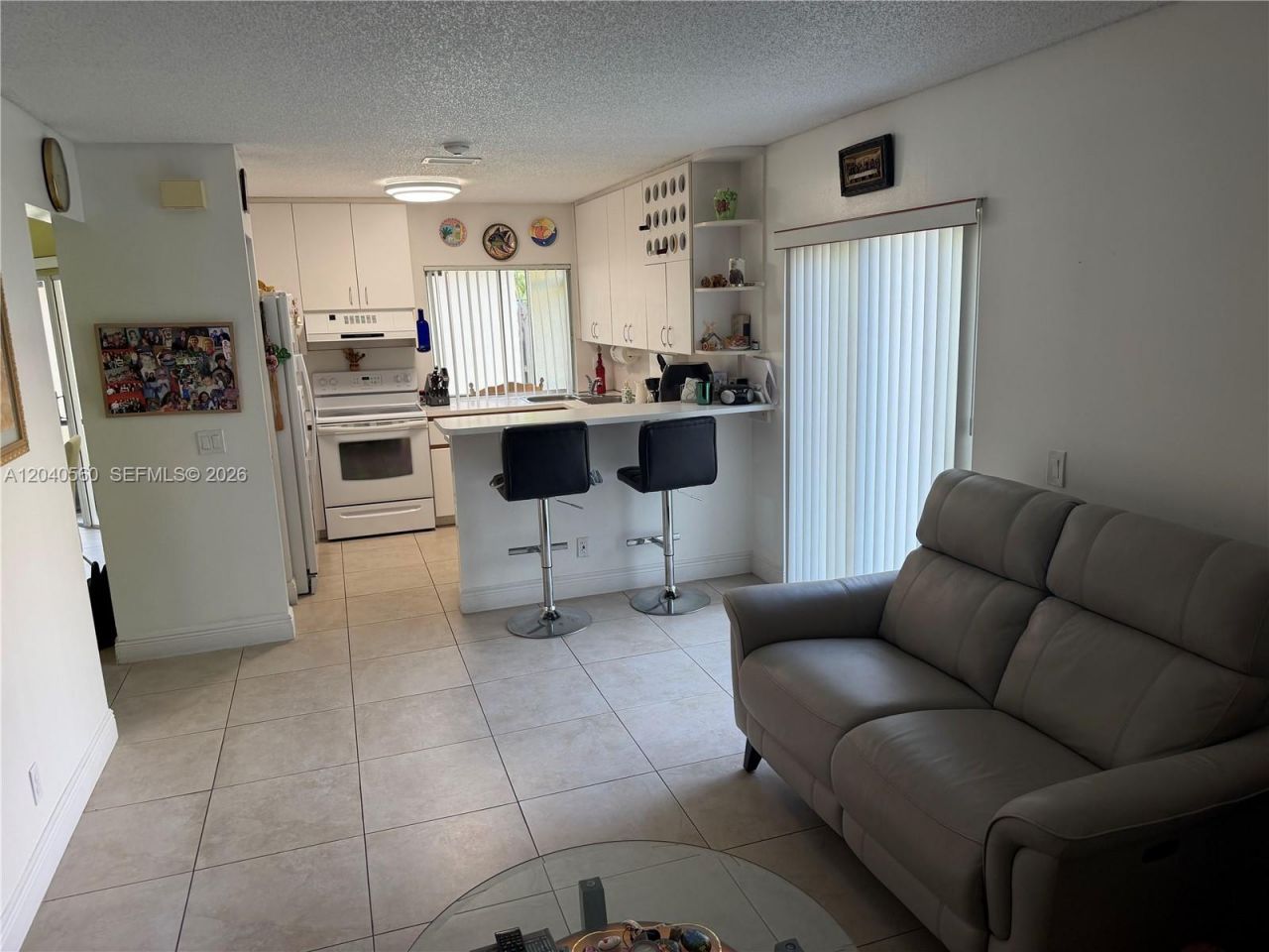 1335 Seagrape Cir , Weston, FL 33326 Photo