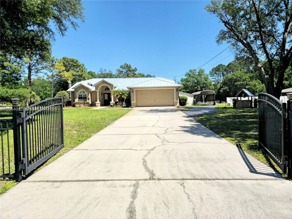 27015 Golden Meadow Drive , Wesley Chapel, FL 33544