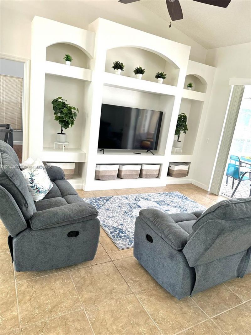 27015 Golden Meadow Drive, Wesley Chapel, FL 33544 Photo